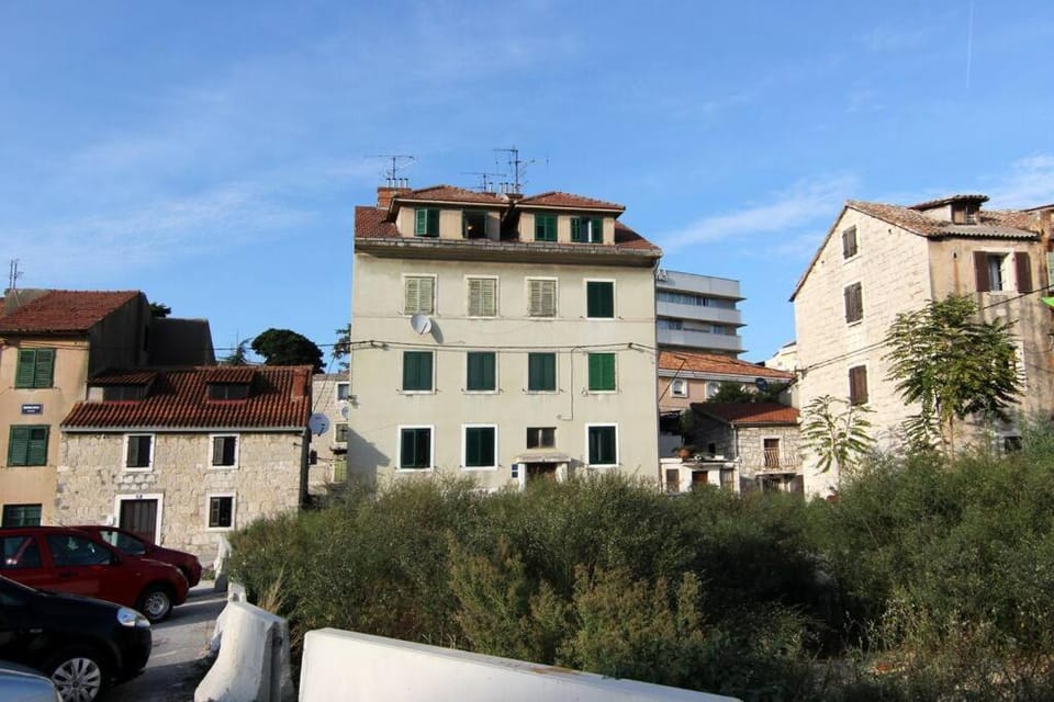 Property building, Parking