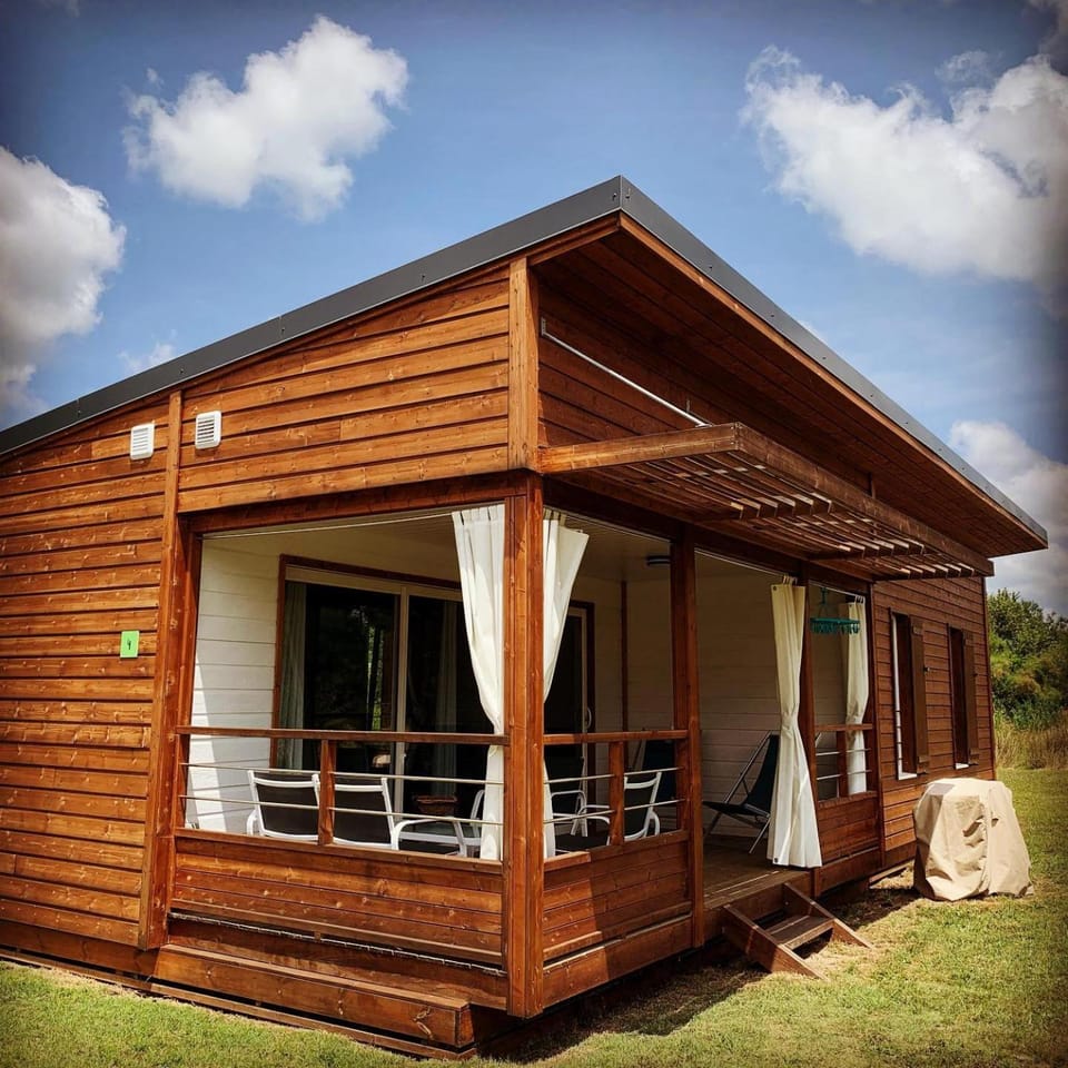 Chalet 3 chambres en Bois dans les landes n37 Nature lodge in Nouvelle-Aquitaine