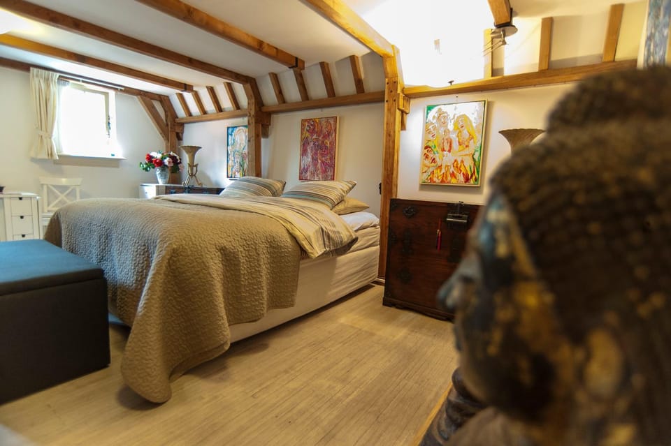 Bed, Photo of the whole room