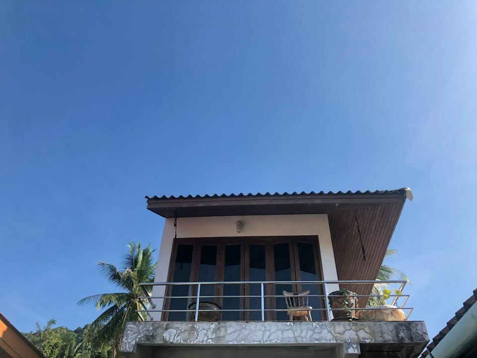 Property building, Balcony/Terrace