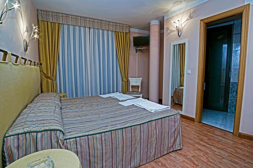 Decorative detail, Bedroom