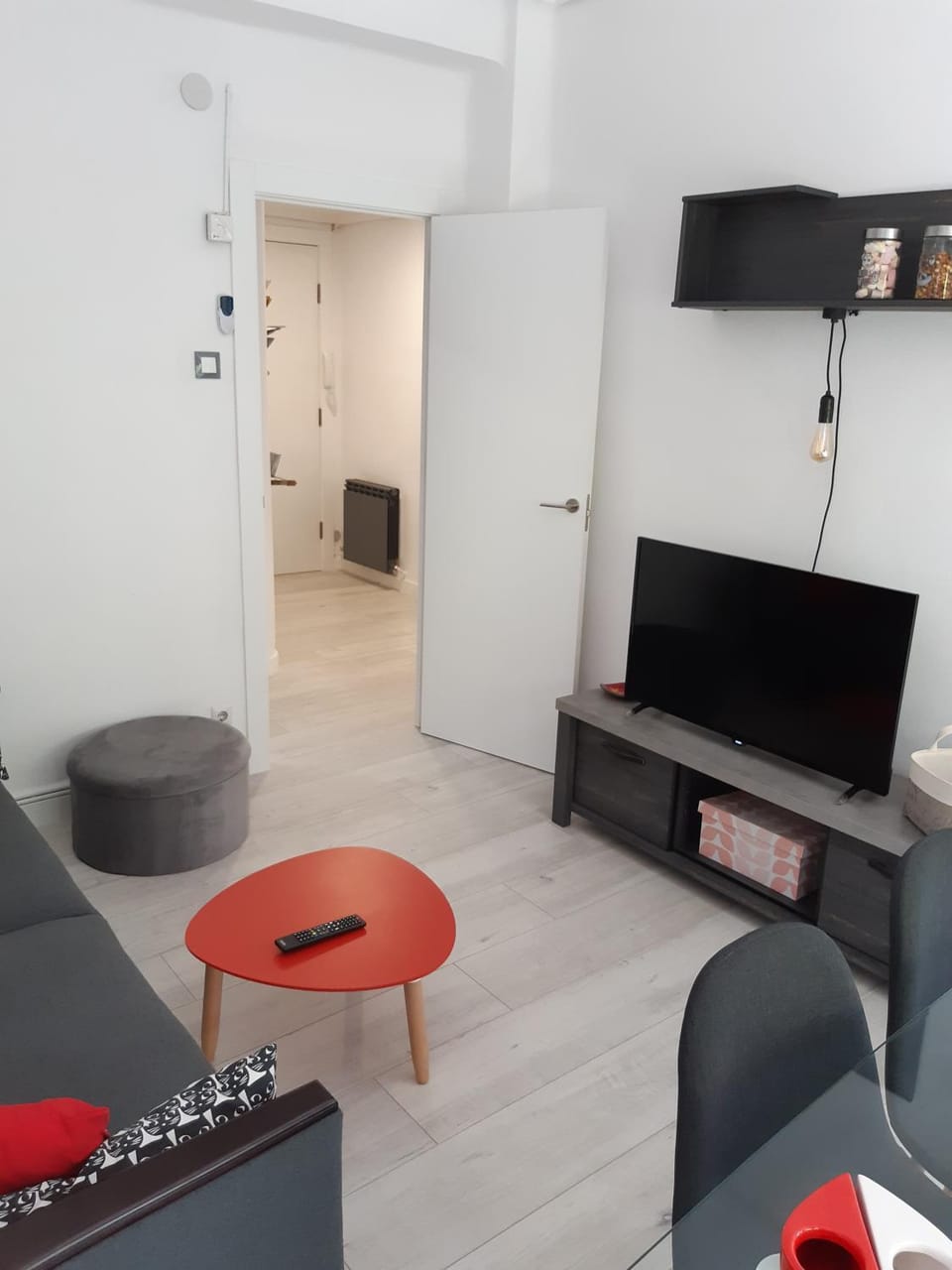 Apartamento Somosierra a 5 minutos del centro histórico para 8 personas Apartment in Logrono