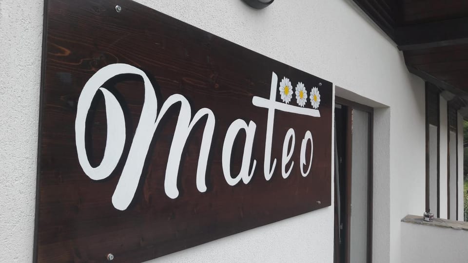 Property logo or sign