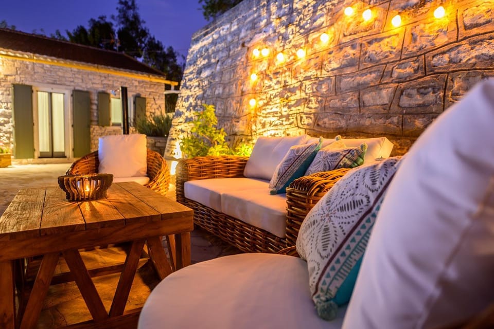 Patio, Seating area