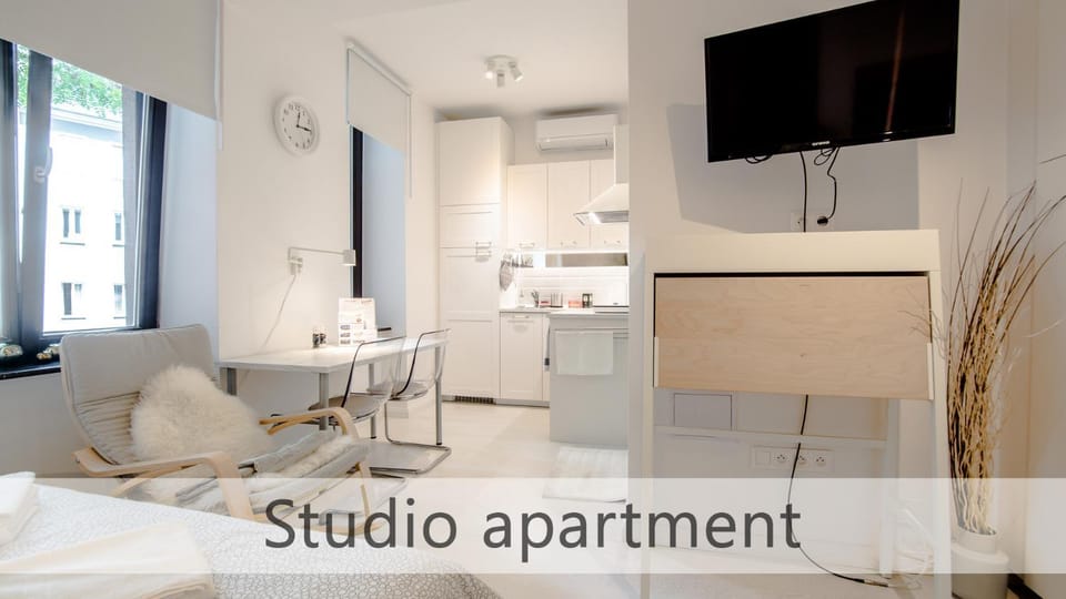 TV and multimedia, Living room, Dining area