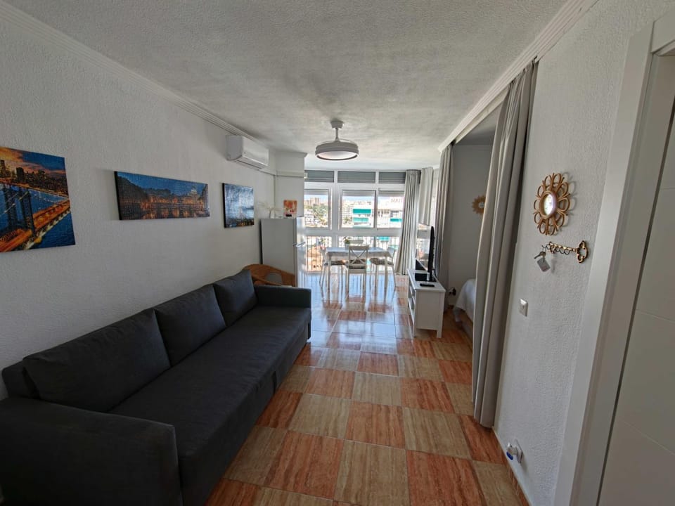 Living room, Photo of the whole room