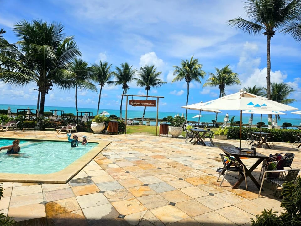 Swimming pool, sunbed