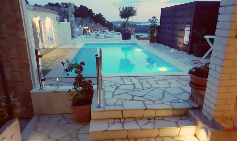 Patio, Balcony/Terrace, Swimming pool