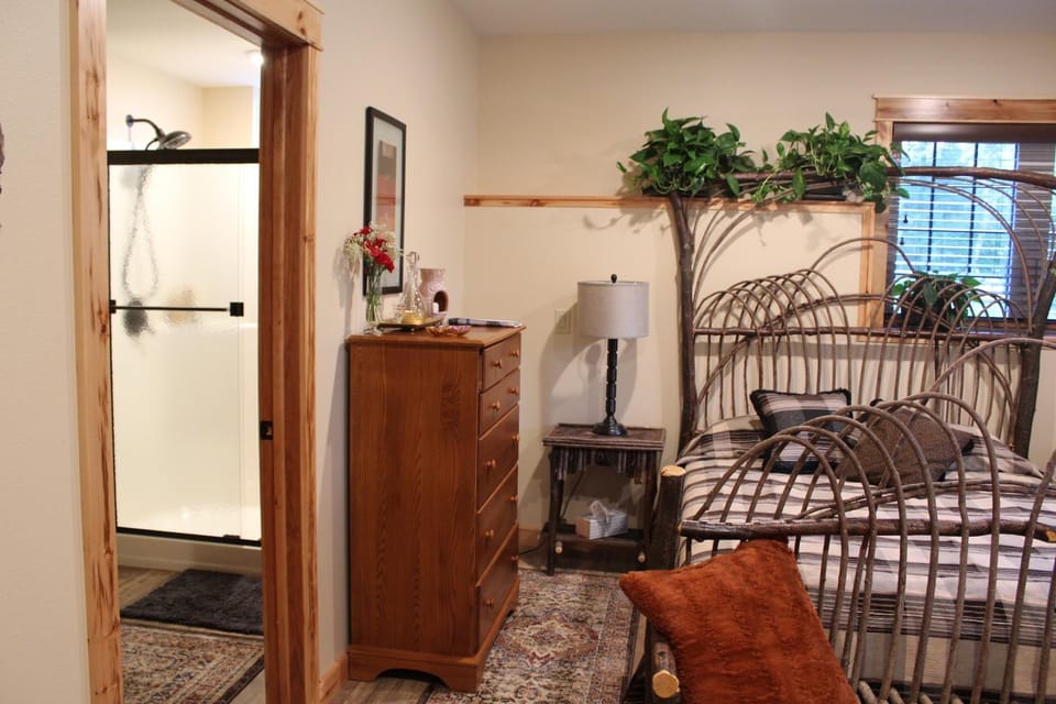 Inn at the River Bed and Breakfast in Schofield