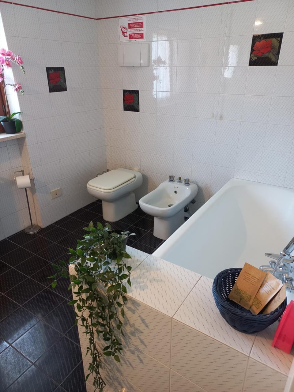 Toilet, Bathroom, Bath
