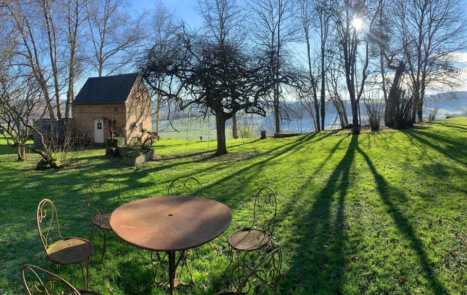 Gîte "L'Annexe du Parc" Sa Vue Splendide House in Normandy