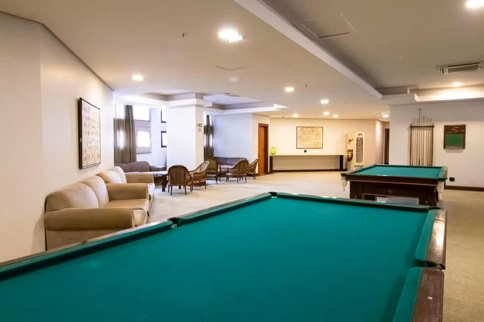 Communal lounge/ TV room, Billiard, Living room