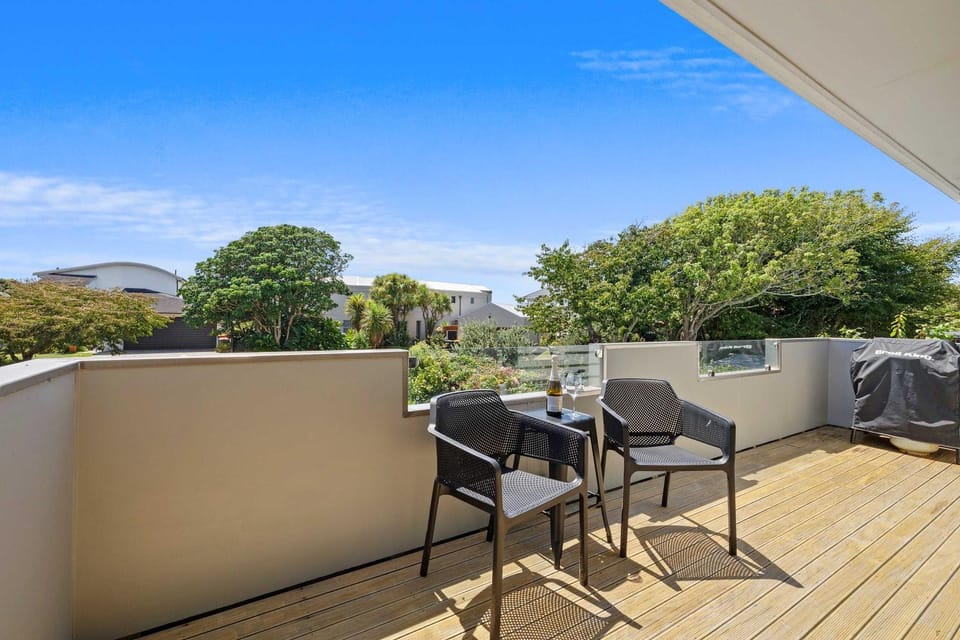 Seven By The Sea - stylish apartment near port Apartment in New Plymouth