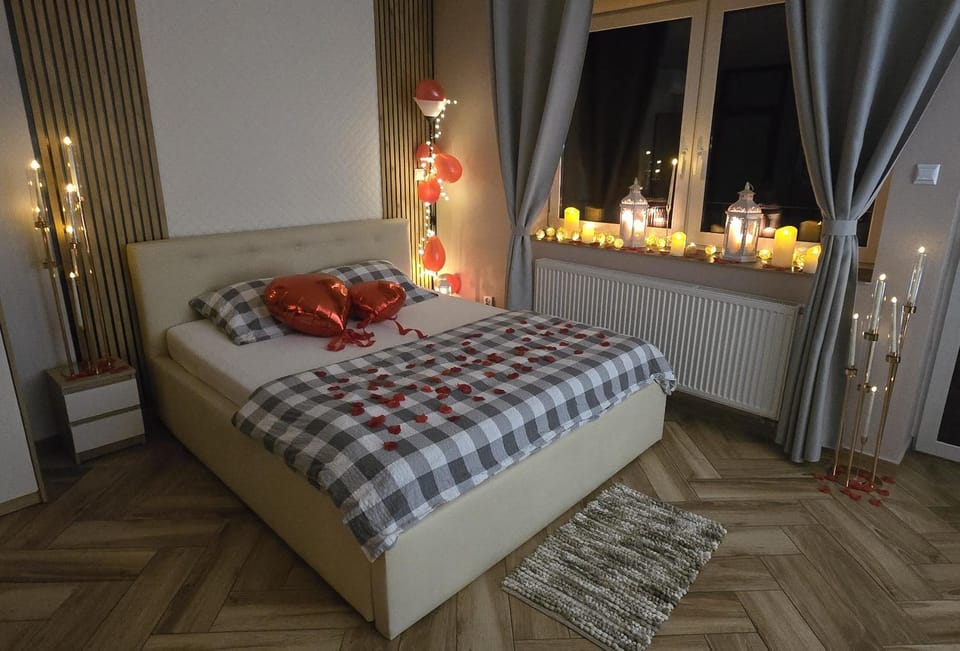 Bed, Photo of the whole room