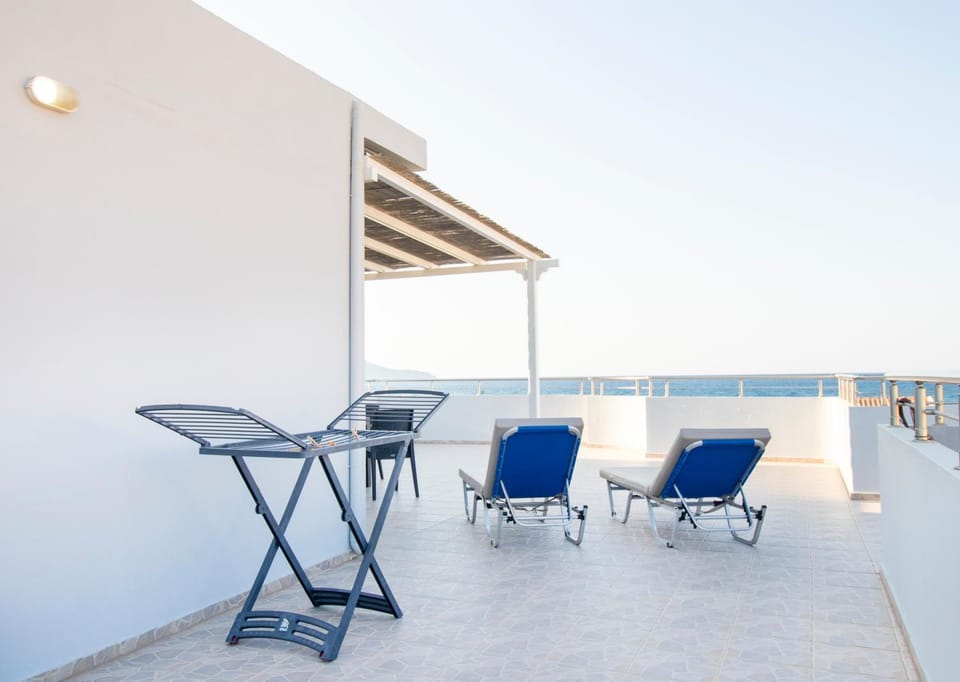 View (from property/room), Balcony/Terrace