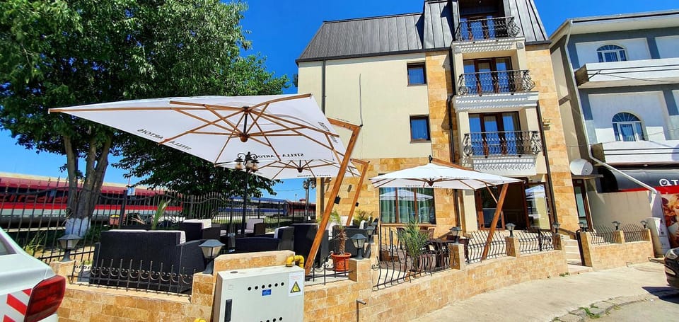 Lounge or bar