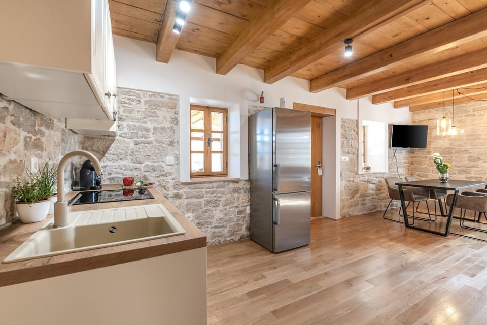 Coffee/tea facilities, Kitchen or kitchenette