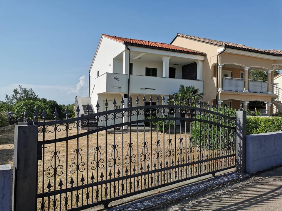 Family apartment Pintaric Apartment in Primorje-Gorski Kotar County