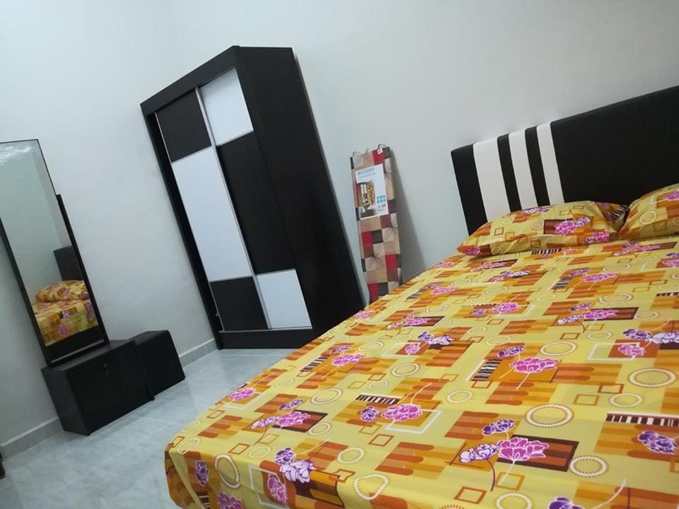 HOMESTAY DAMAI YUSMILA Bed and Breakfast in Terengganu, Malaysia