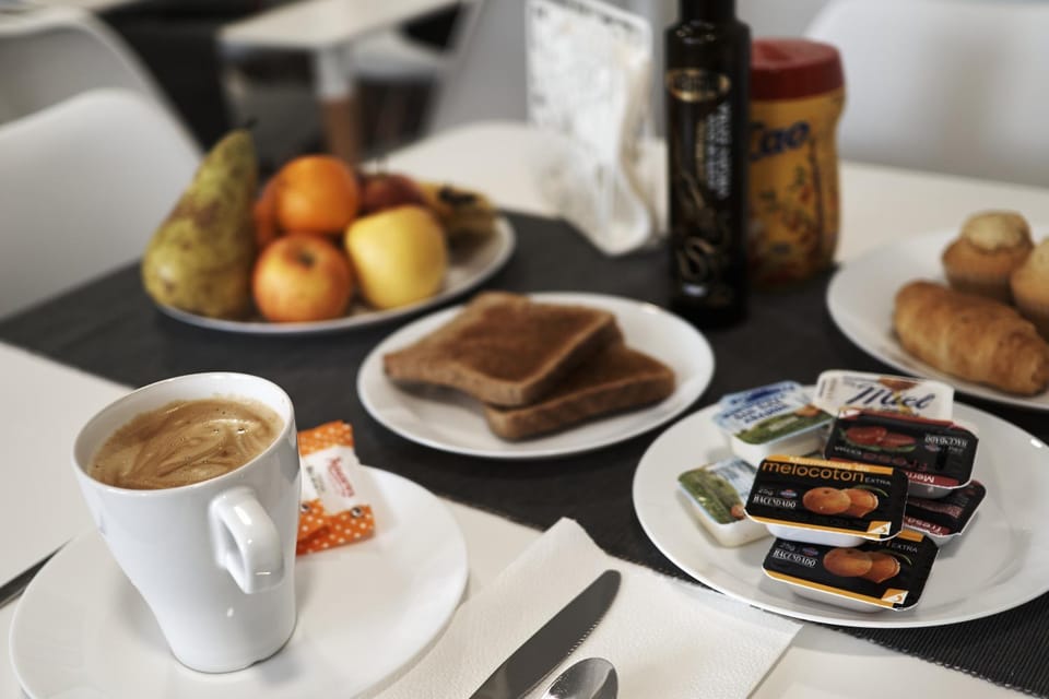 Breakfast, Buffet breakfast