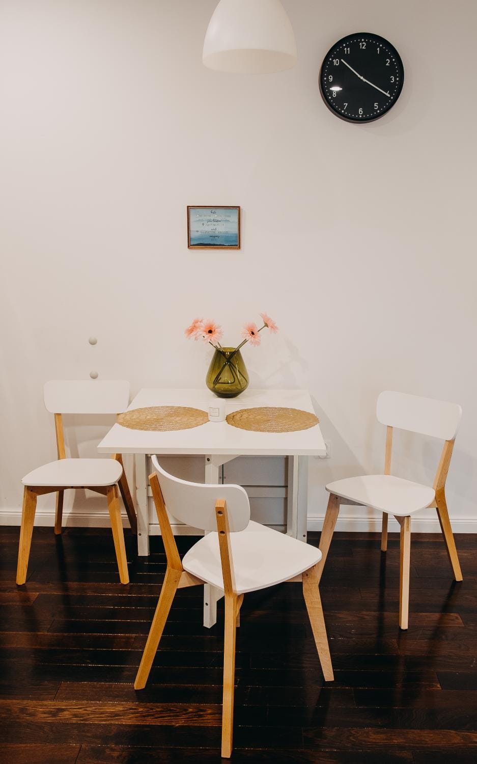 Seating area, Dining area
