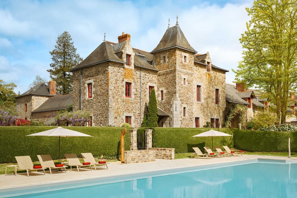 Property building, Swimming pool