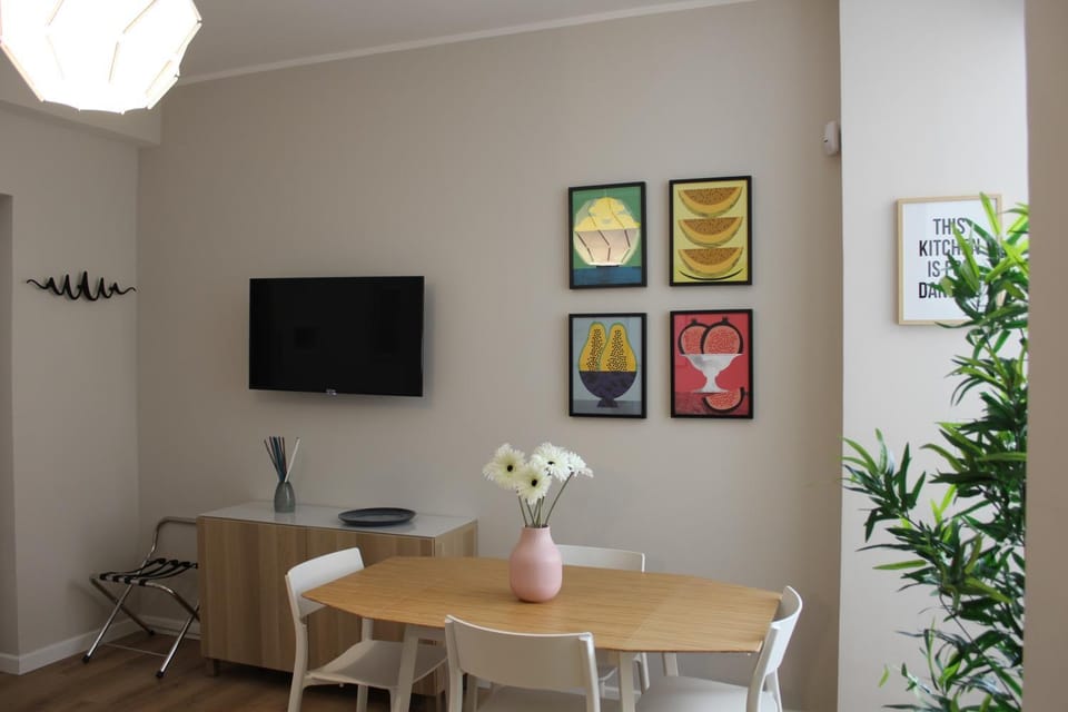 TV and multimedia, Decorative detail, Dining area