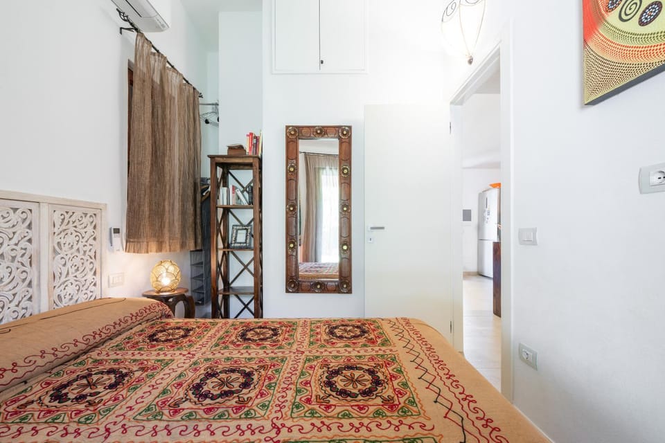 Living room, Bedroom