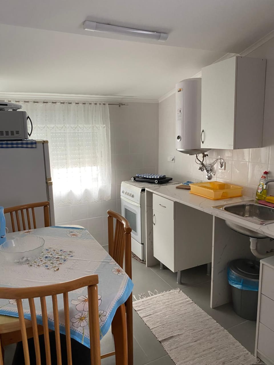 Kitchen or kitchenette, Dining area, dishwasher, minibar, oven, pet friendly, stove