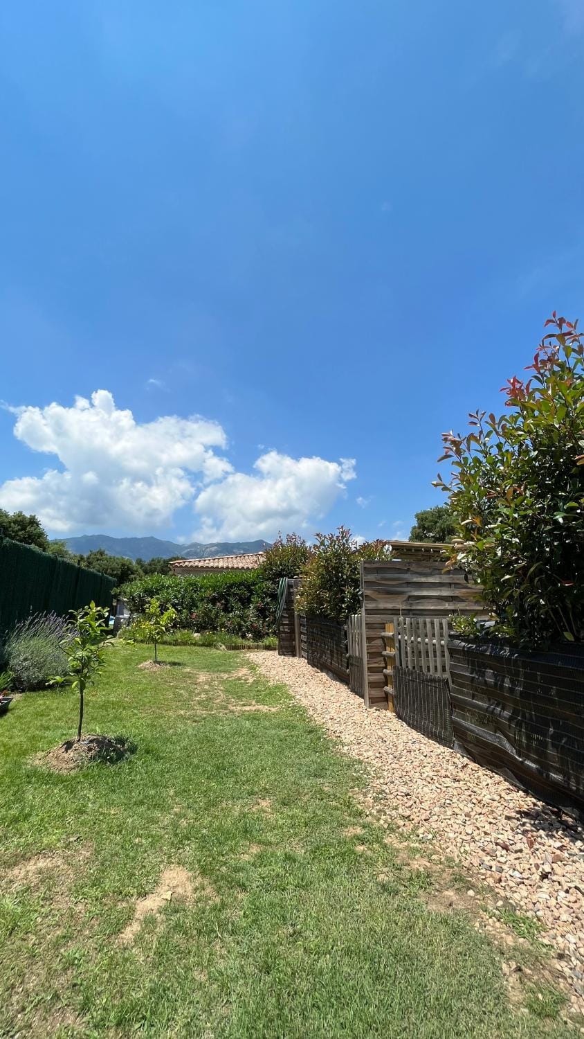 Garden, Mountain view