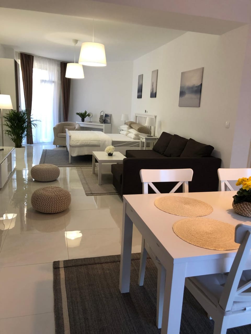 Living room, Dining area