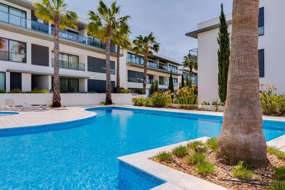Balcony/Terrace, Swimming pool