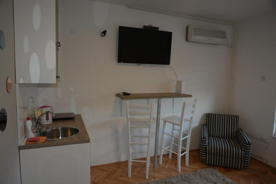 VIV apartment 1 Apartment in Serbia
