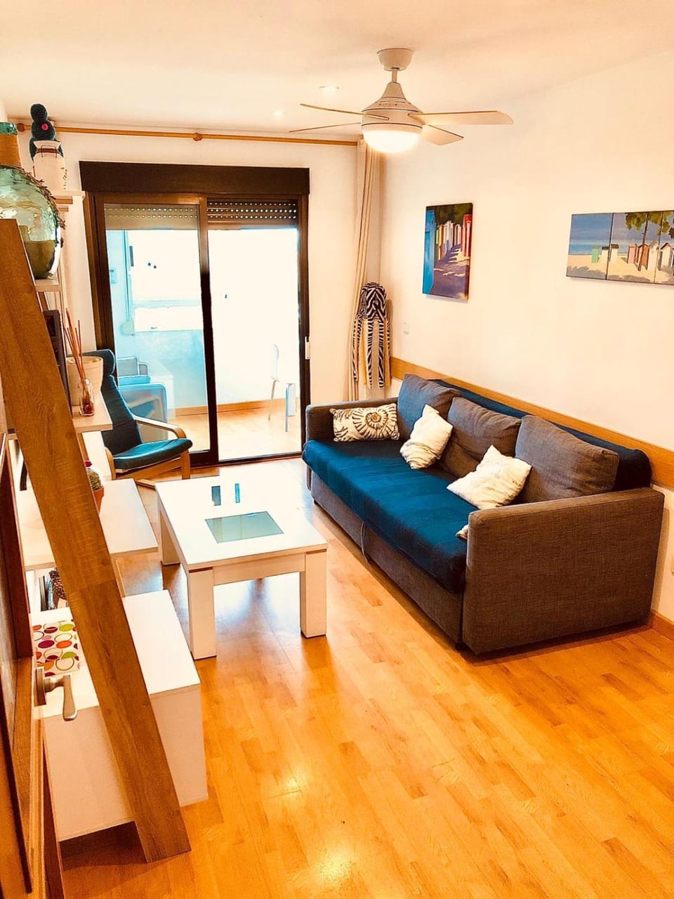 Living room, Seating area, fireplace