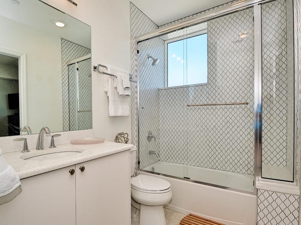 Sandpiper's Cove 503 Sandpiper's Cove Waterfront 3 Bedroom 2 Bathroom 23141 Apartment in Clearwater Beach