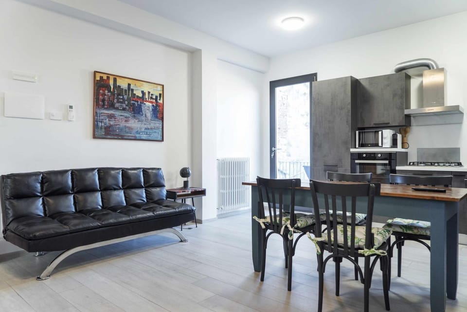 Kitchen or kitchenette, Living room, Dining area