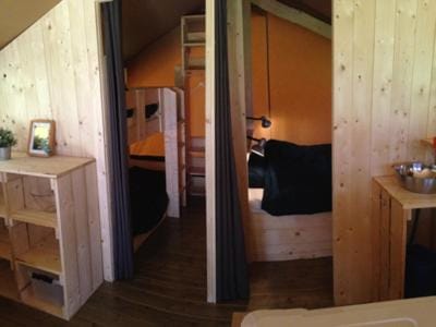 bunk bed