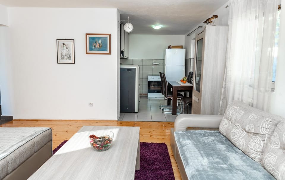 Kitchen or kitchenette, Living room, Dining area