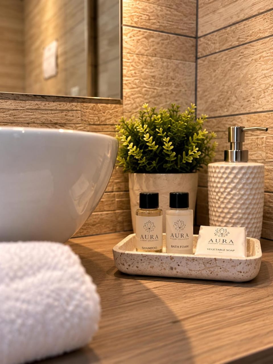 Bathroom, hair dryier, towels, towels