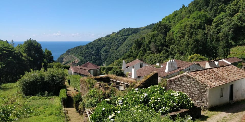 Neighbourhood, Natural landscape, Hiking, Mountain view