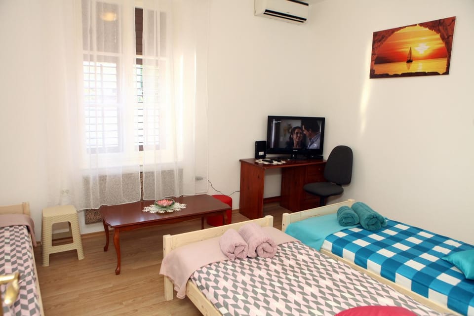 TV and multimedia, Bedroom