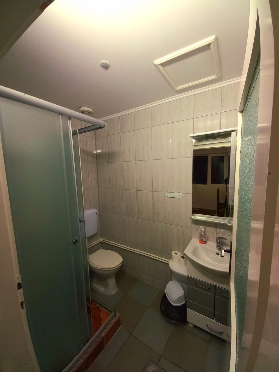 Shower, Toilet, Bathroom