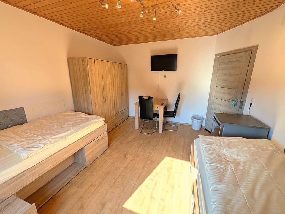 Bed, Bedroom, wardrobe
