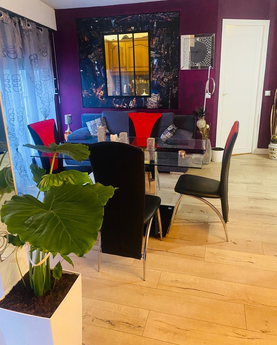 Au pied de la tour Eiffel Trocadéro Apartment in Paris