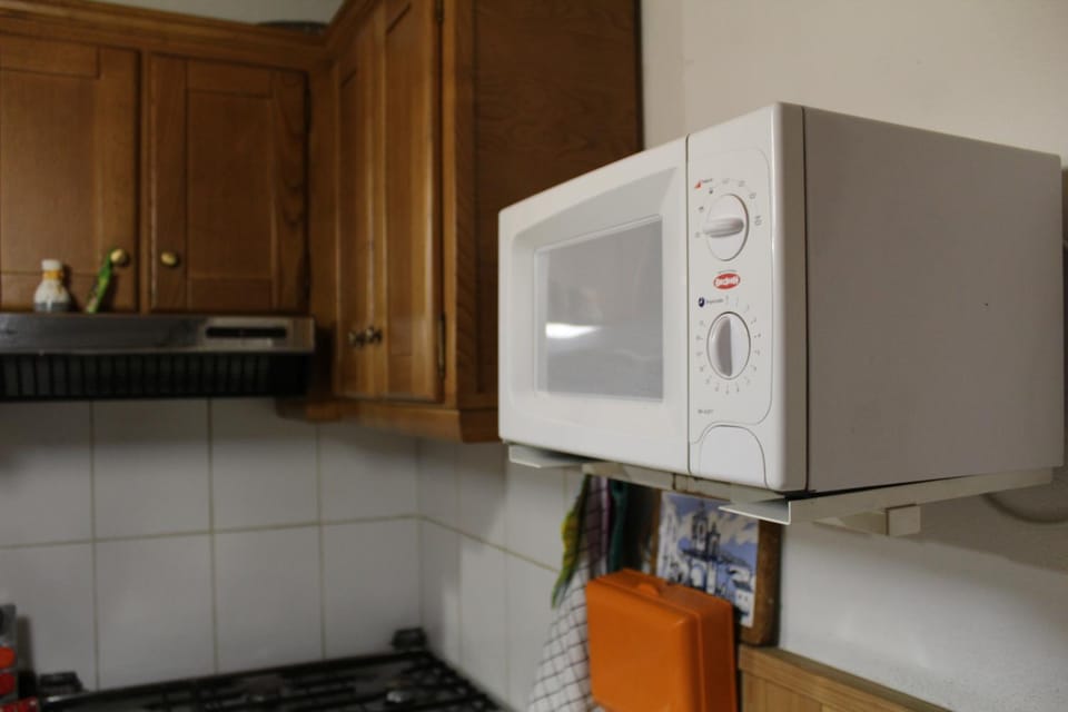 Kitchen or kitchenette, Communal kitchen