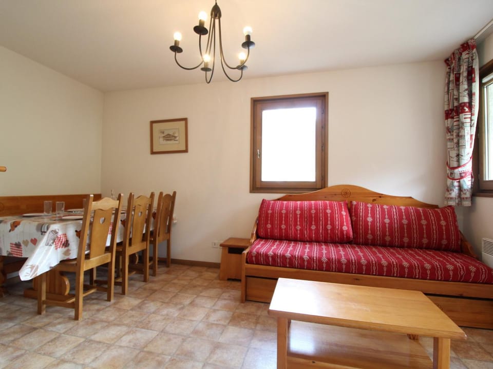 Appartement spacieux 6 pers. au pied des pistes avec parking et WIFI - FR-1-508-84 Apartment in Piedmont