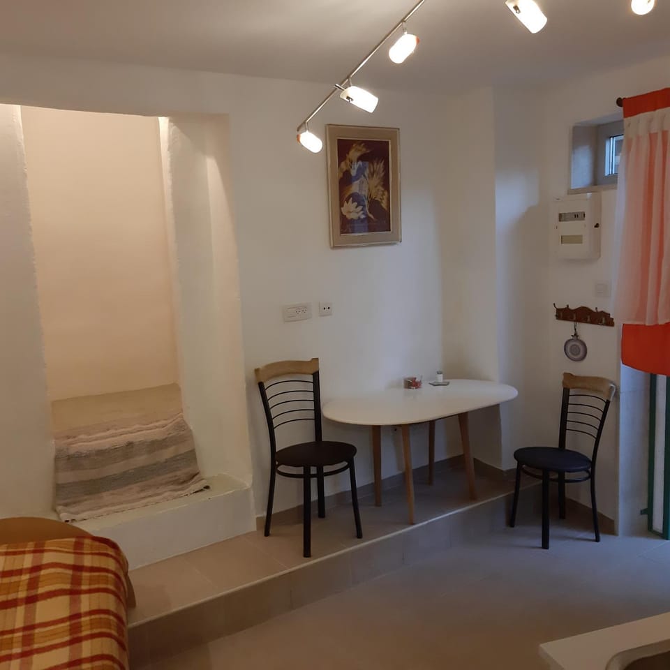 Wild Rose Apartment in Jerusalem