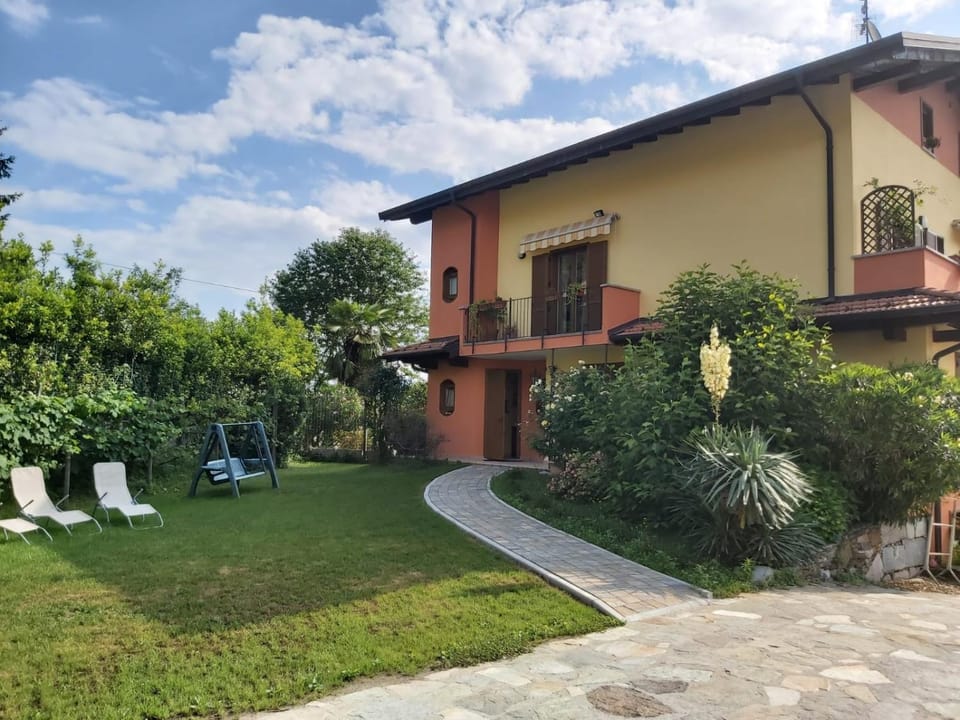 G&G2 Appartamento con giardino Apartment in Piedmont