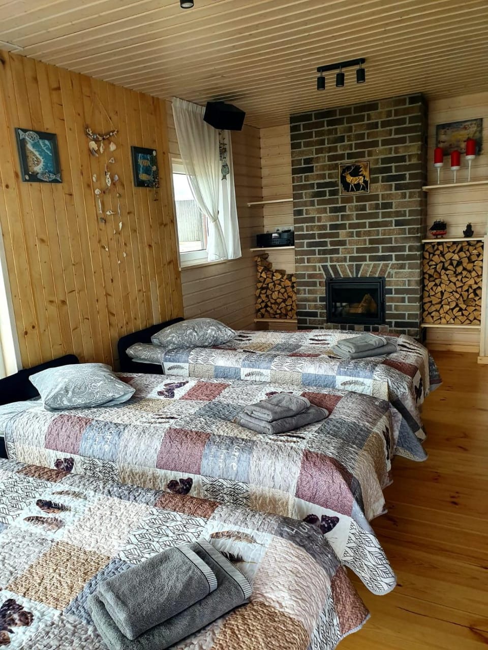 Bed, Photo of the whole room, Decorative detail, On site, Area and facilities
