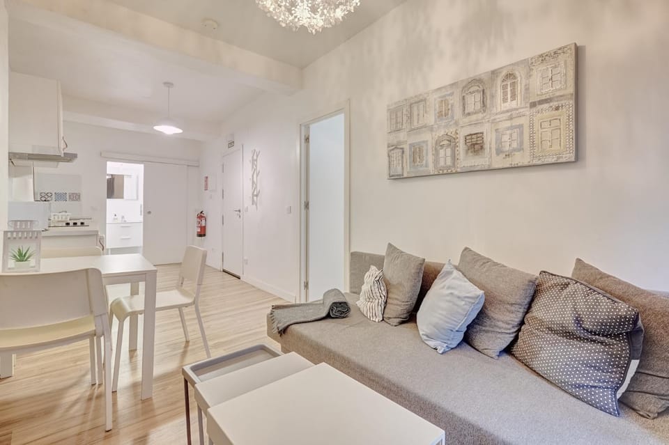 Kitchen or kitchenette, Living room, Dining area